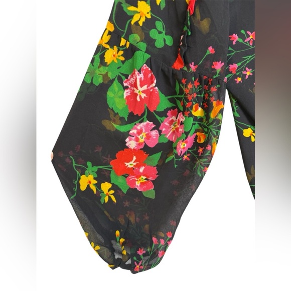 Cabi black floral sheer blouse size medium preowned - Picture 6 of 10